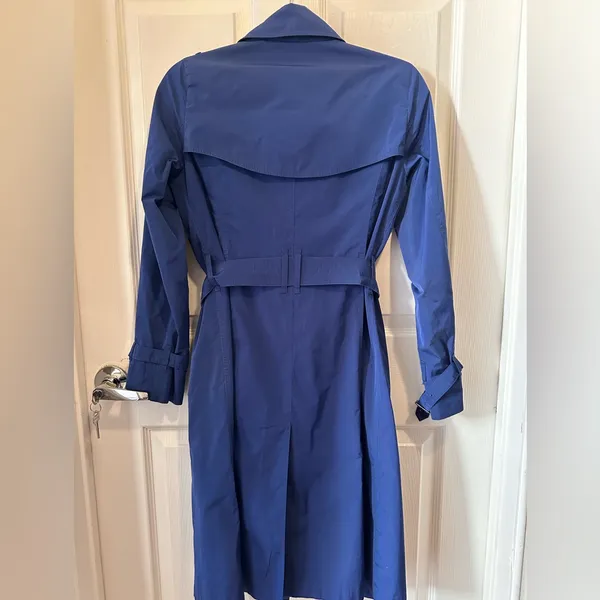 Burberry Royal Blue Double-Breasted Trench Coat - Image 5