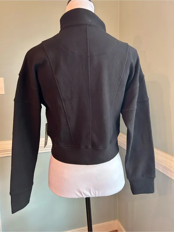 Black Cropped fleece Zip - Image 2