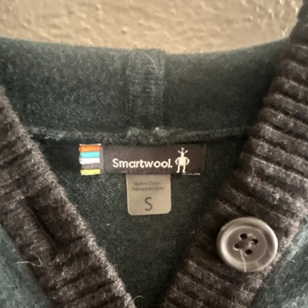 Pine Green Smartwool Shadow Pine Hoodie Black Button Placket and Ribbed Trim S - Image 2