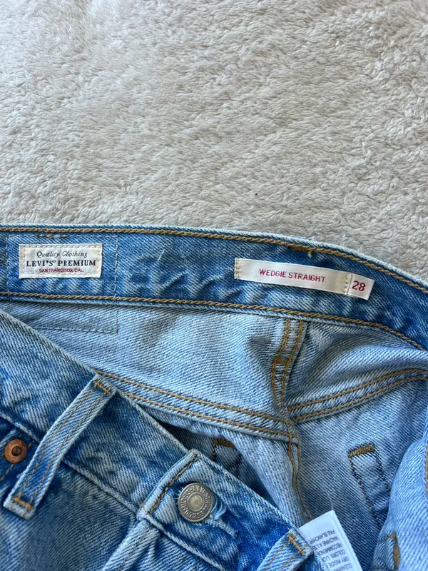 Levi's Wedgie Straight Jeans - Image 7