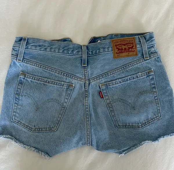 Levi's Women’s 501 Original Shorts - Image 2