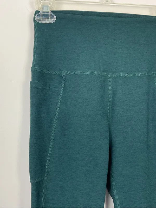 Beyond Yoga Out Of Pocket High Waisted Midi Leggings Womens Size Medium - Image 2