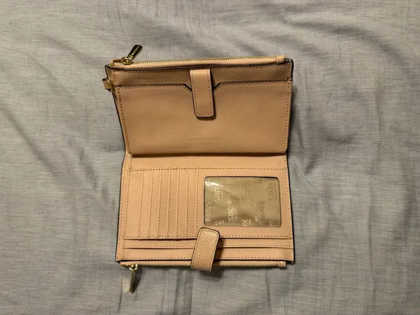Michael Kors Wallet - Image 2