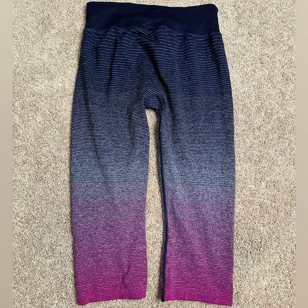 Brooks Streaker‎ Capri Leggings - Image 5