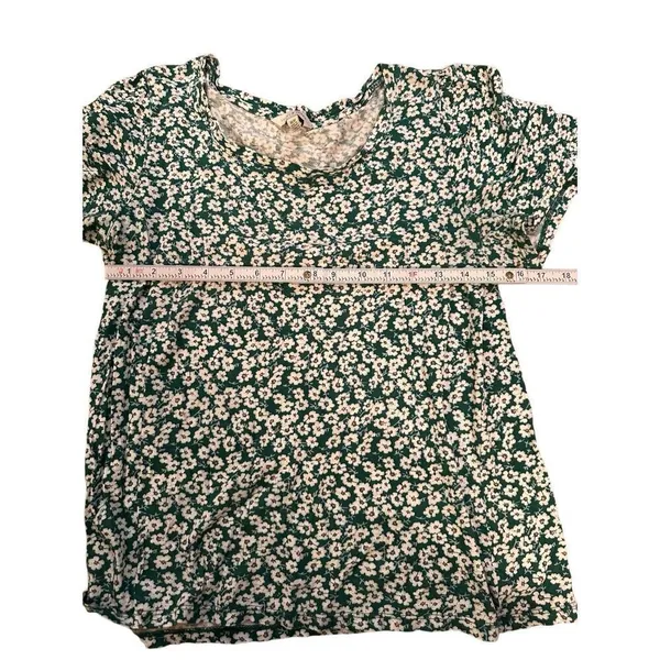 Adorable Lucky Brand women’s casual green white‎ floral tee shirt sz M - Image 6