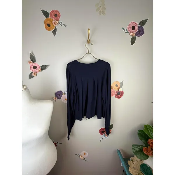 Free People Navy Textured Back Pleated Long Sleeve Blouse - Size - Large - Image 2