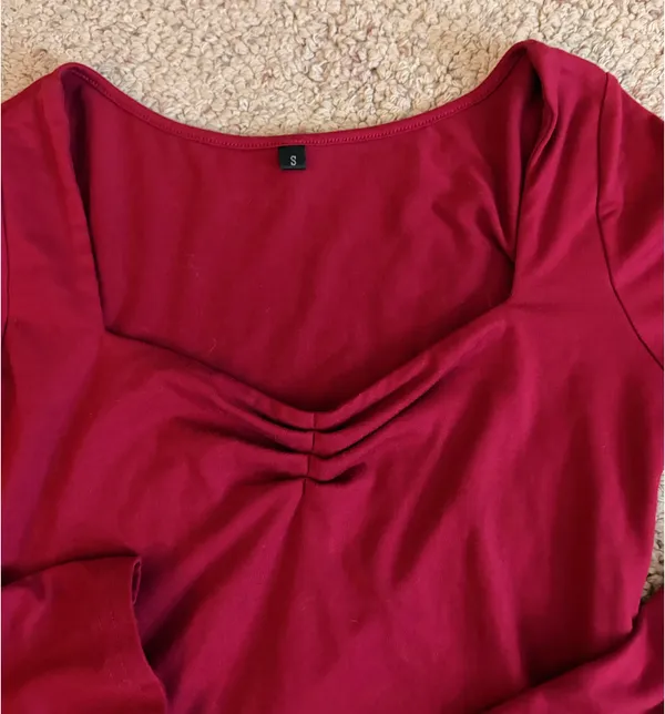 Amazon Cropped long sleeve top - Image 3