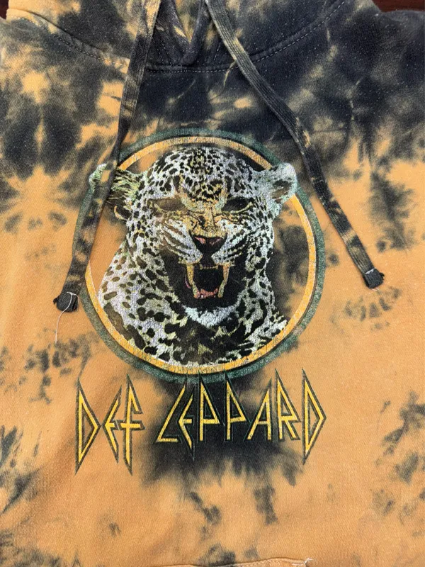 Def Leppard Tie-Dye Hoodie Size Large - Image 2
