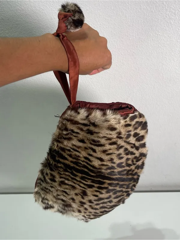 Vintage Animal Print Fur Muff Clutch Handbag Purse Talon Pull Zip - Image 2