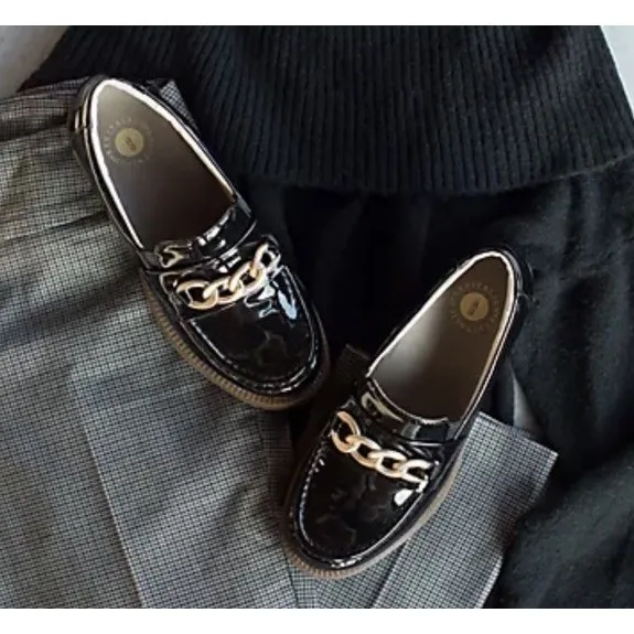 Revitalign Laural Black Patent Loafers Gold Chain Sz 10 - Image 12