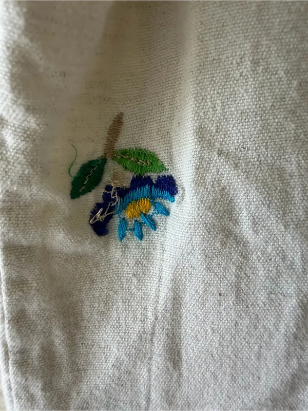 Vintage Sleeveless Embroidered Button-Front Cotton/Linen Top - Cream/Bei - Image 10