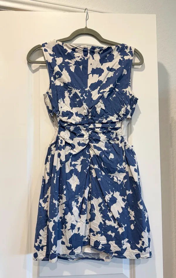 Abercrombie Blue Floral Ruched Dress - Image 4