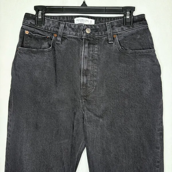Abercrombie & Fitch Black Curve Love 90’s Relaxed Jeans - Image 5