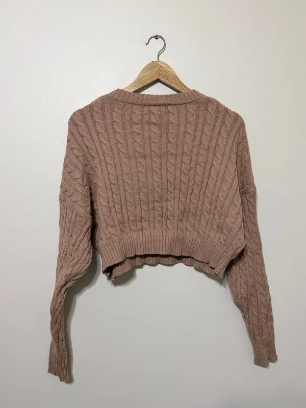 Altar’d State Cable-knit cropped crew-neck sweater size medium tan brown - Image 6