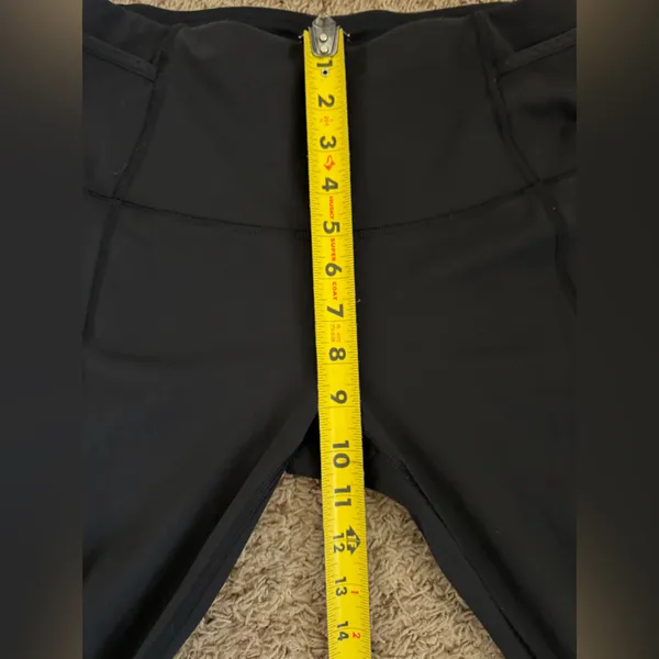 Lululemon Black Leggings with White Accents size 8 - Image 5