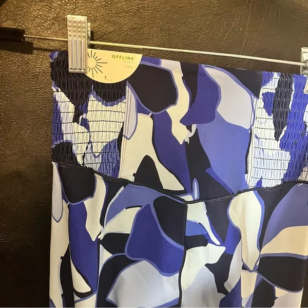 Offline By Aerie‎ Blue Patterned 7/8 Leggings Size Small - Image 3