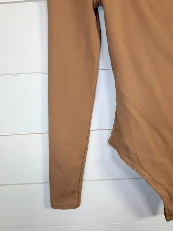 Aritzia Babaton Tan Square Neck Long Sleeve Stretch Bodysuit, EUC, Size XS - Image 4