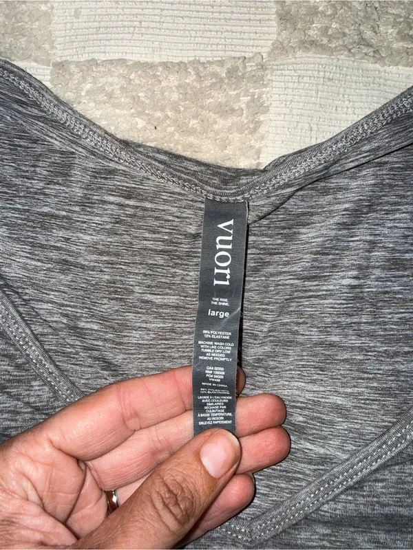 NWOT Vuori Lux Performance Jumpsuit size L - Image 4