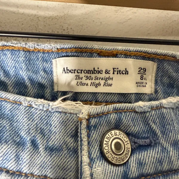 abercrombie fitch 90s‎ straight ultra high rise Size 29/8 XL Light Wash Distress - Image 4