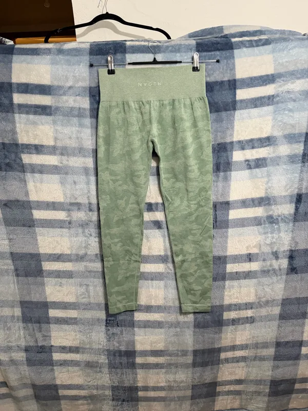 NVGTN Seamless Camo Leggings Green L - Image 3