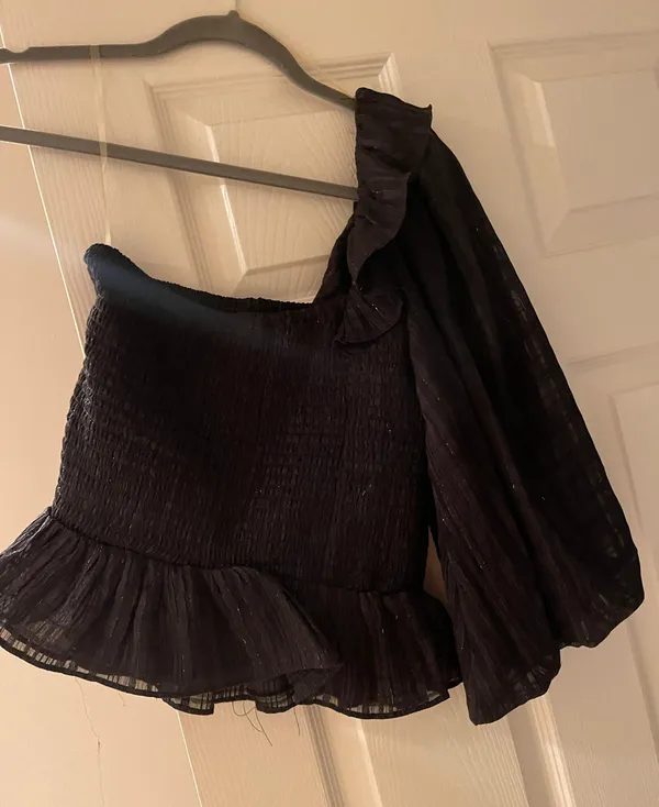 Ruffle Top Black Size M - Image 2