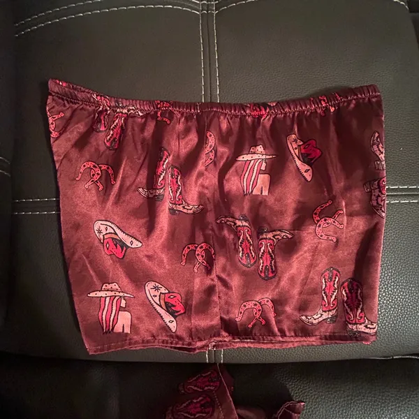 Western pajama top and bottom. Medium. Red - Image 2