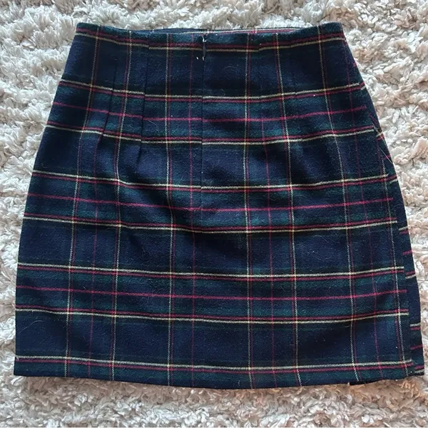 Brandy Melville John Galt Plaid Mini Skirt - Image 2