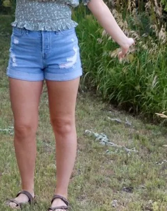 Hollister Ultra High-Rise Mom Shorts - Image 5