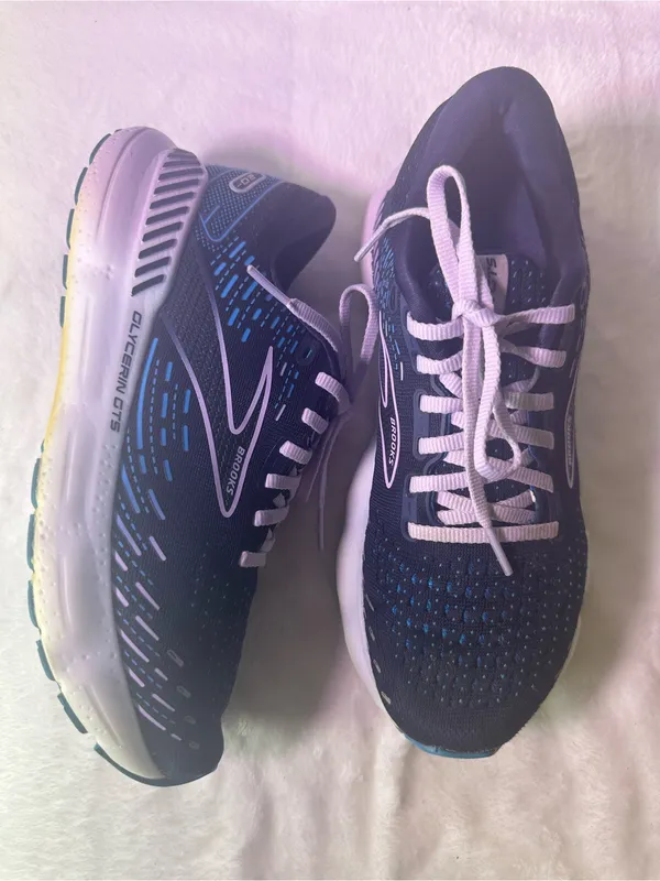 Brooks Navy with Teal Accent Running Shoe - Image 5