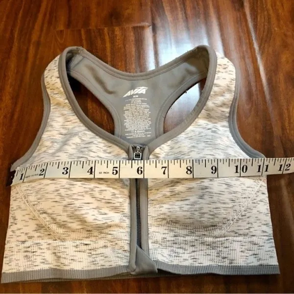 Women's Medium Support Seamless Zip-Front Sports Bra - Image 3