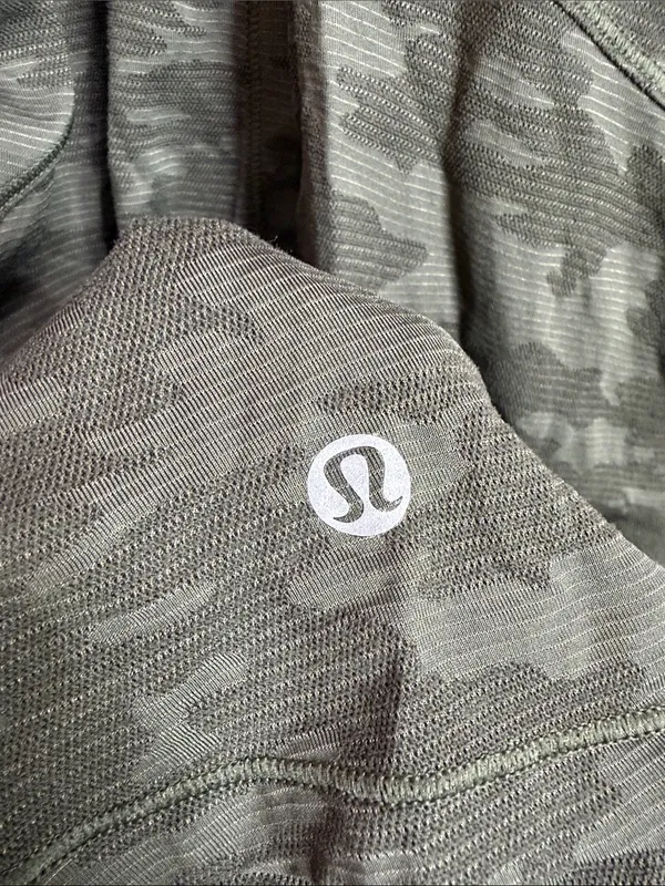 Lululemon Miles Ahead Tank Deep Camo. Size S - Image 5