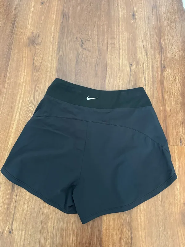 Nike Bliss Dri-FIT Shorts - Image 4