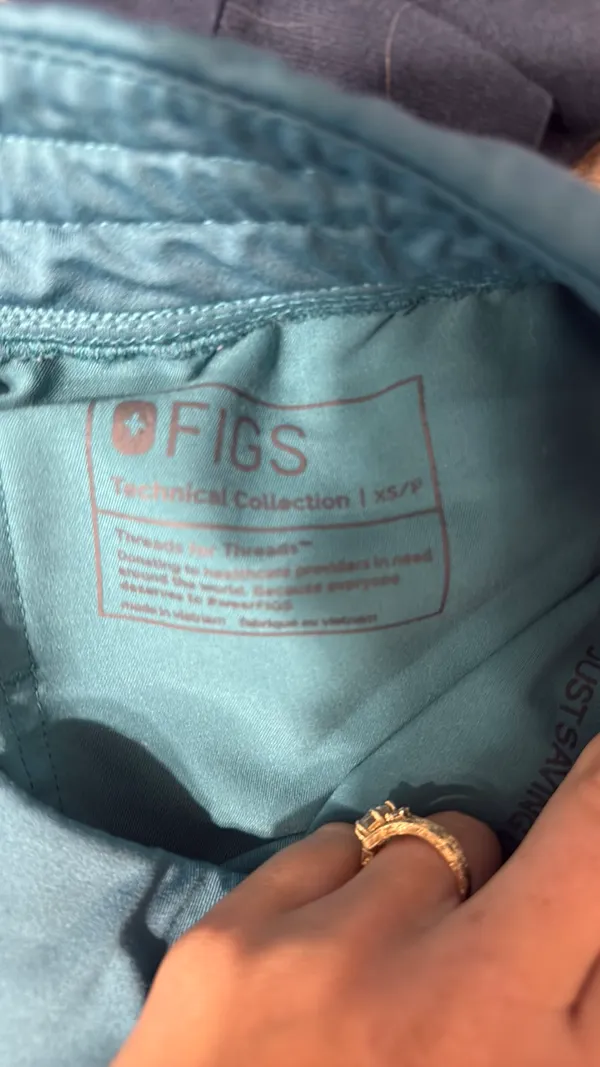 XS FIGS Set Scrubs - Image 5