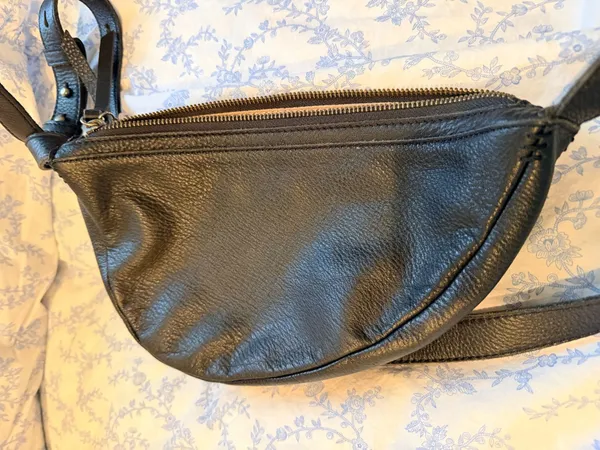The Sak Leather Crossbody - Image 4