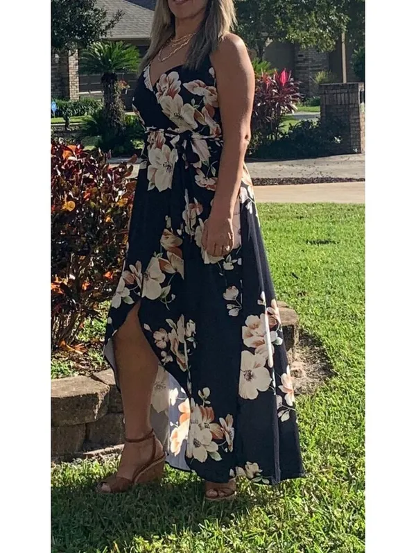 Like New Black floral maxi dress with V-neck - Image 2