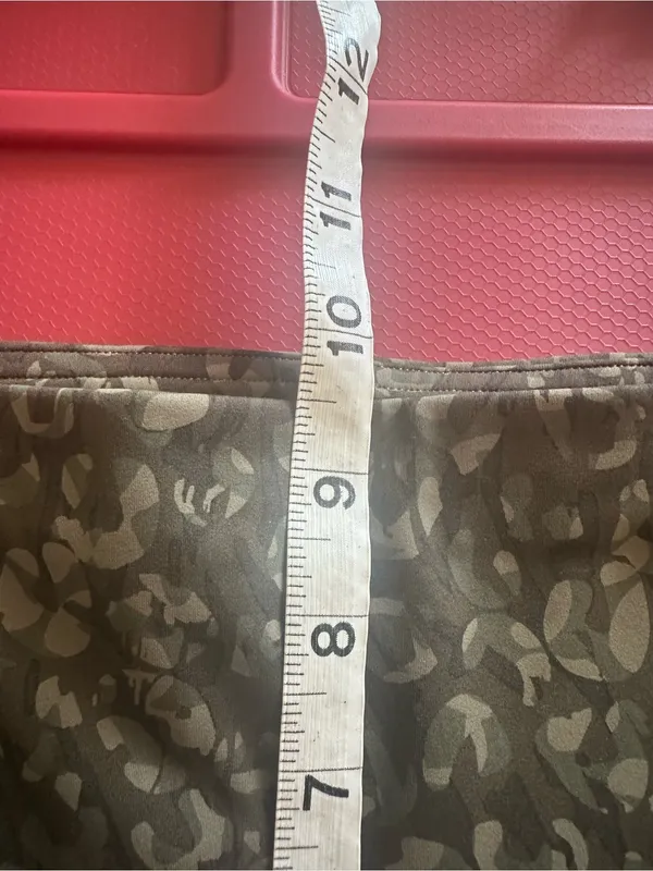 Lululemon Base Pace High-Rise Tight 28" Intertwined Camo Olive W5DX7S size 8 - Image 4