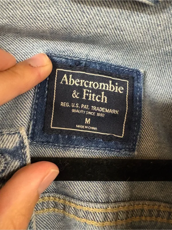 Abercrombie & Fitch Light Wash Patchwork Denim Jacket - Image 7