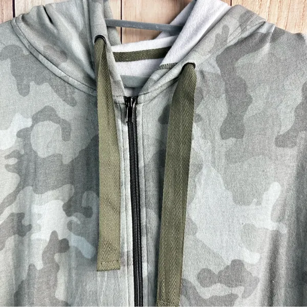 Camouflage Zip - Image 2
