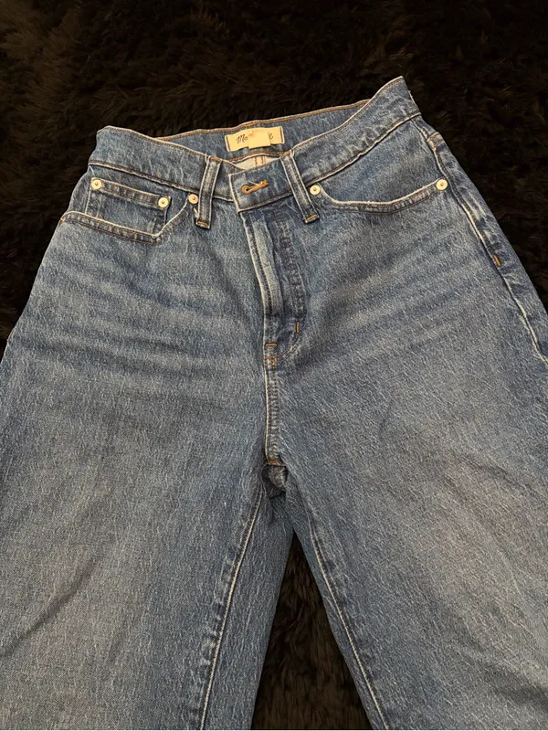 Madewell Vintage-Style Mid Wash Crop Jeans - Image 3