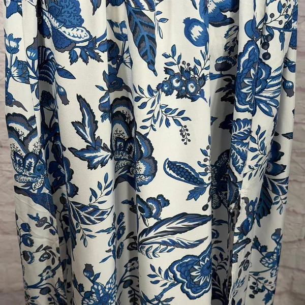 Blue and White Large Floral Halter Maxi Dress - Image 4