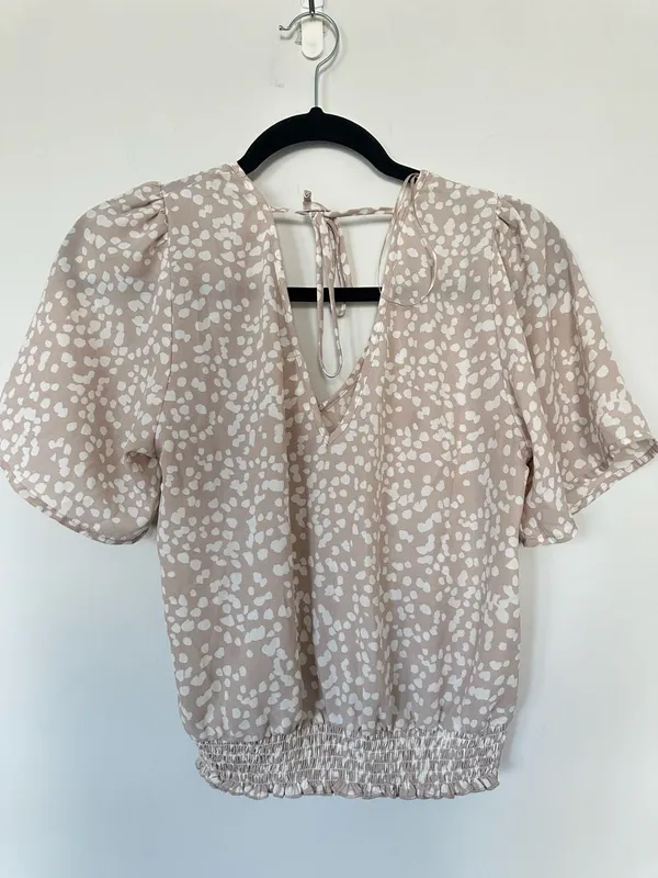 Nine Britton Women's Beige and White Polka Dot Short Puff Sleeve Smocked Waist B - Image 3