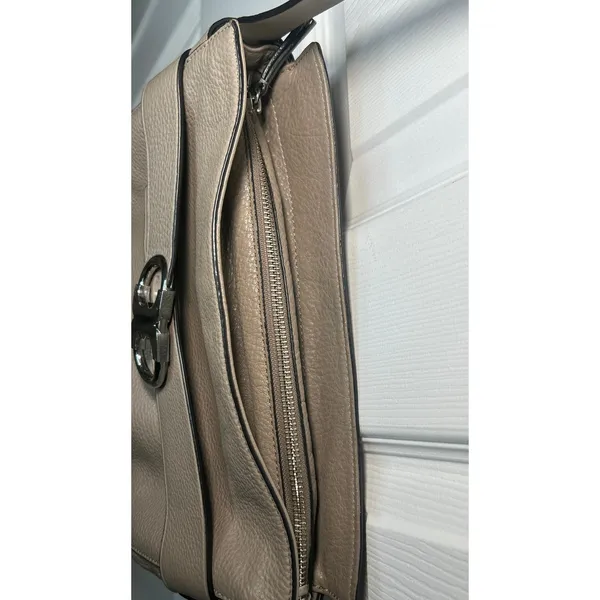 Tory‎ Burch Crossbody Bag Pebbled Leather Taupe Silver Logo Buckle Medium Greige - Image 11