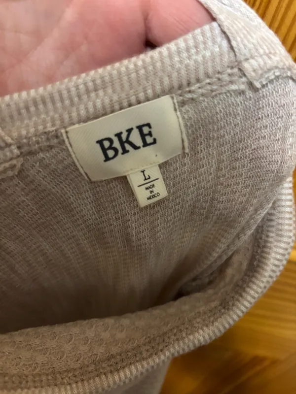 BKE large shirt - Image 3