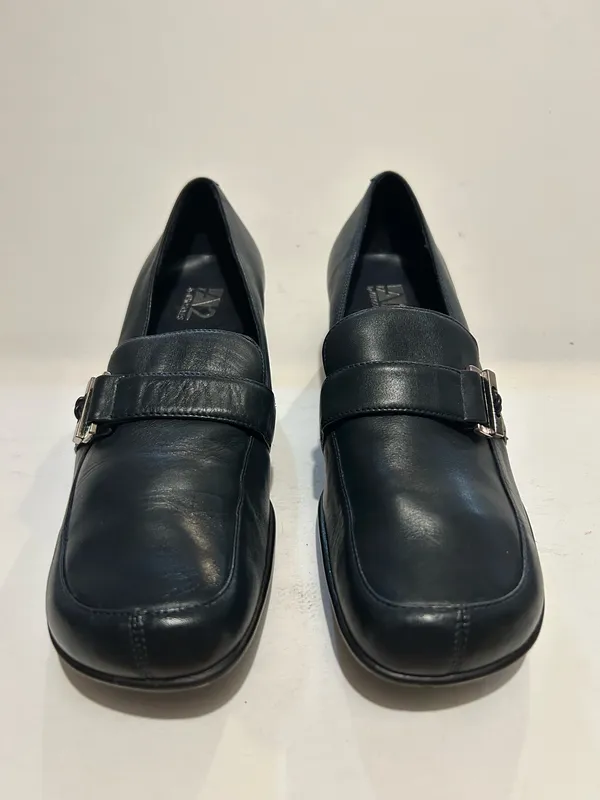 A2 Aerosoles Two Knows Leather Slide On 2” Heel Loafer/Pumps Size 9B - Image 2