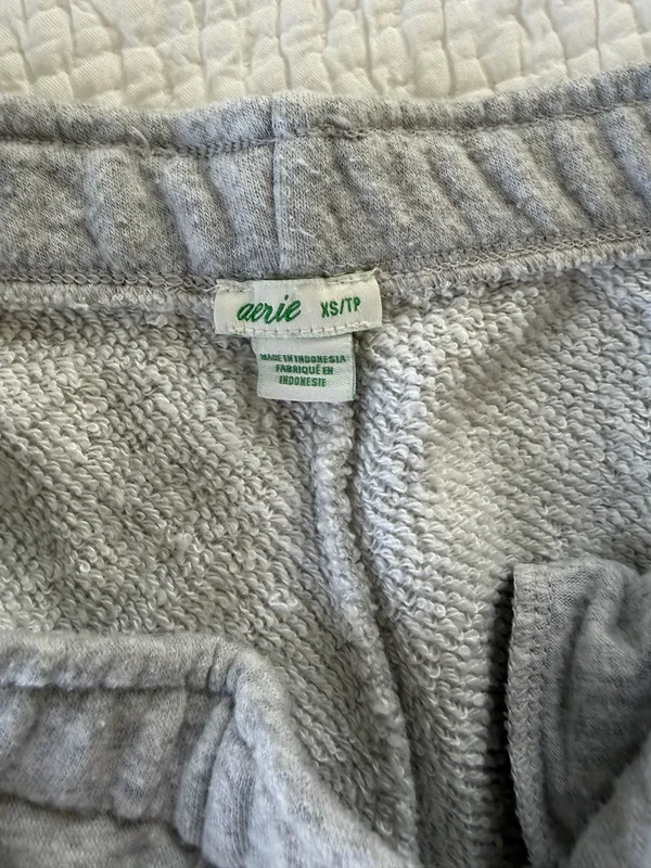 aerie sweat shorts - Image 2