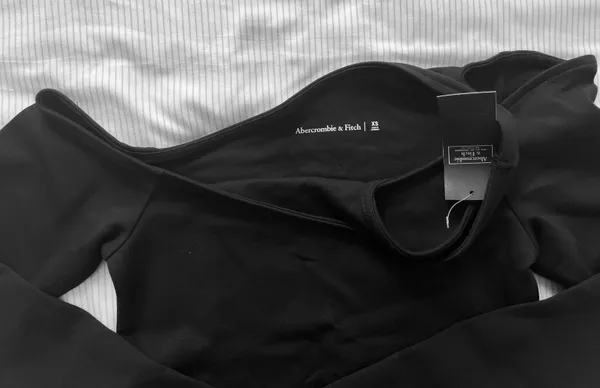 Abercrombie Long Sleeved Elevated Off The Shoulder Top - Image 5