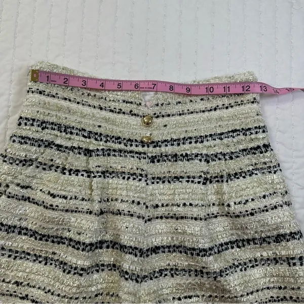 Elegant Wool Blend Golden High Waist Festive Striped Fringe Shorts in Size L - Image 5
