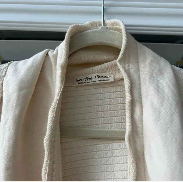 Free people cream hazel cardi sweater zip up jacket size medium - Image 2