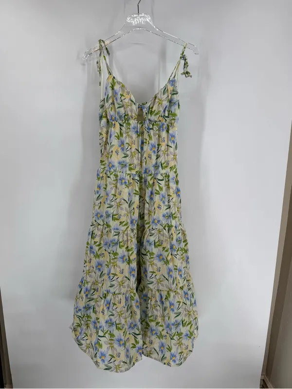 ASTR The Label Tie Strap Tiered‎ Maxi Dress Size Medium Cream Blue Floral - Image 2