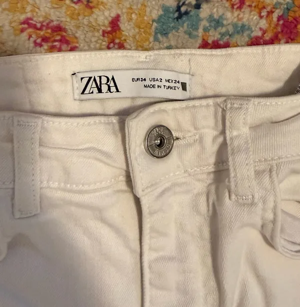 ZARA Jeans High-Rise Straight - Image 2